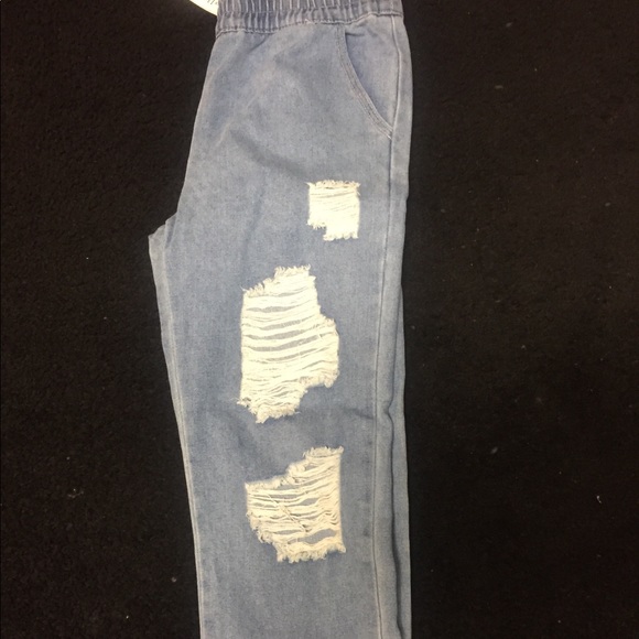 Women’s Destroyed Jogger - Picture 5 of 6